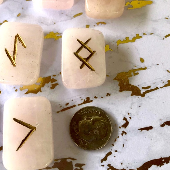 Rose Quartz Rune Set - Picture 2 of 3